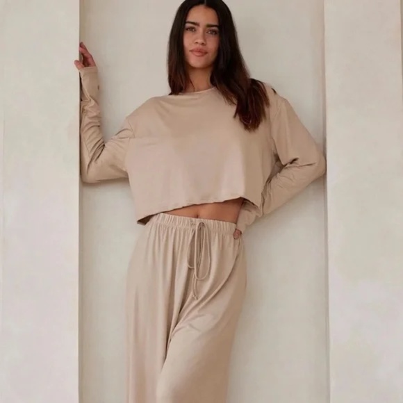 Bumpsuit Cloud Oversized Long Sleeve Crop Tee Top Sz Small - Picture 1 of 7